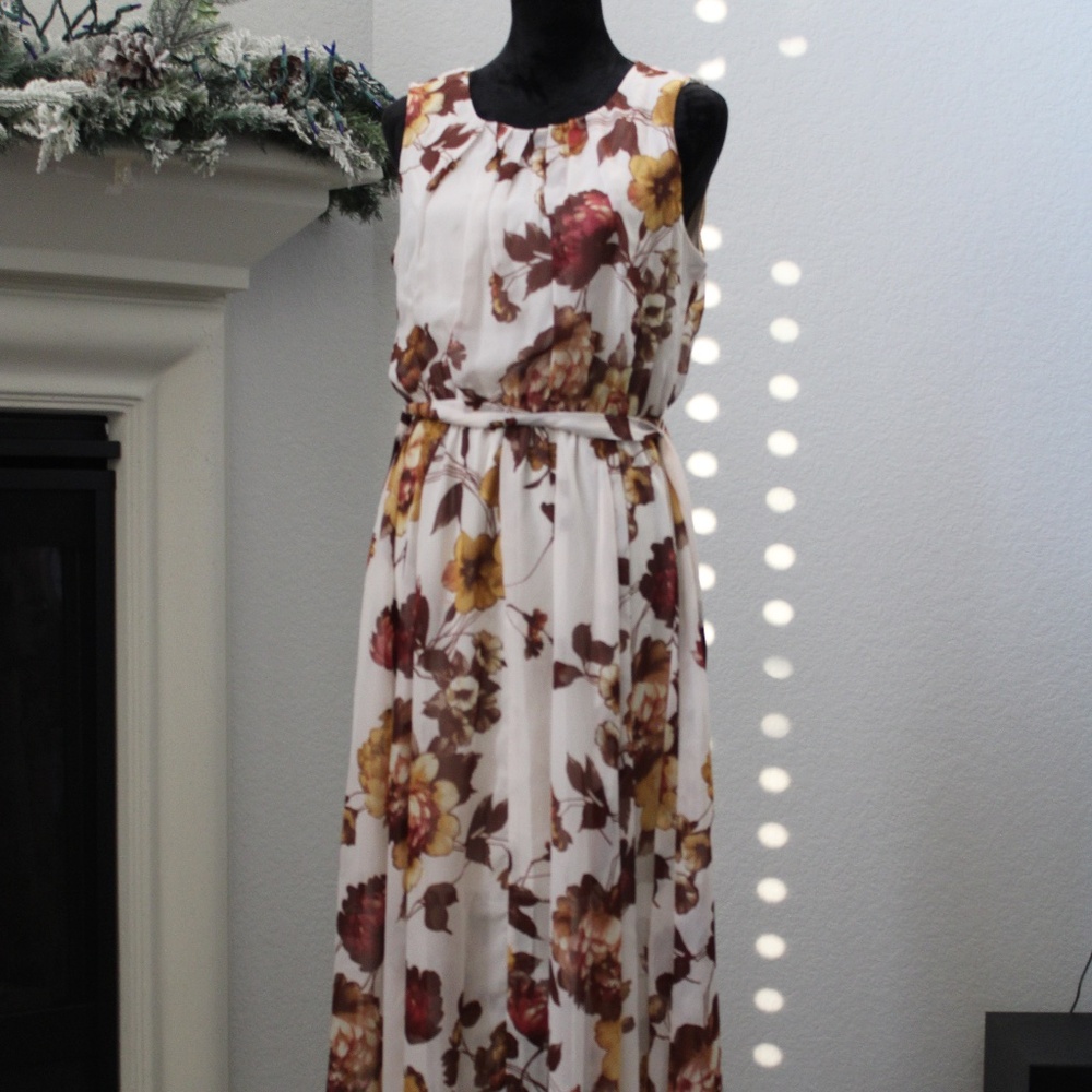 Kate and Lily Long Floral Dress Used Once Size 10 In Good Condition